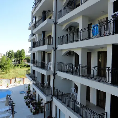 Hotel Cantilena Complex