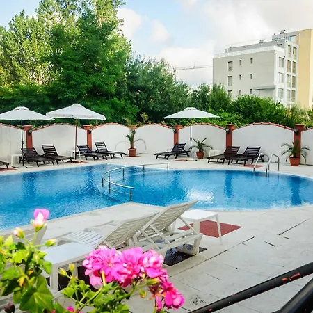 Cantilena Complex 3*