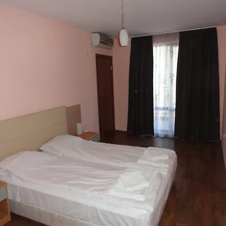 Хотел кантилена комплекс 3*