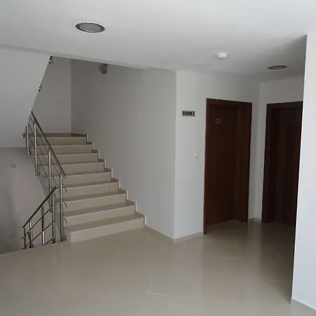 Cantilena Complex 3*