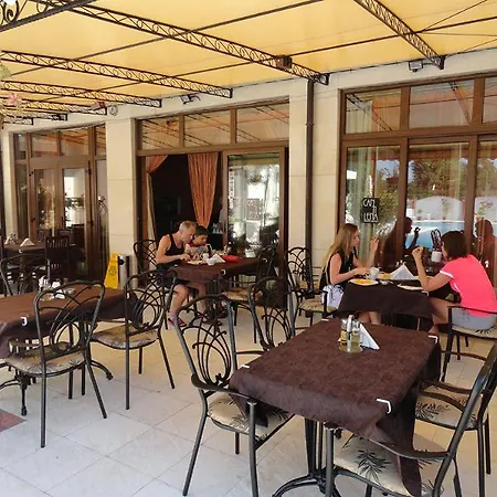 Hotel Cantilena Complex