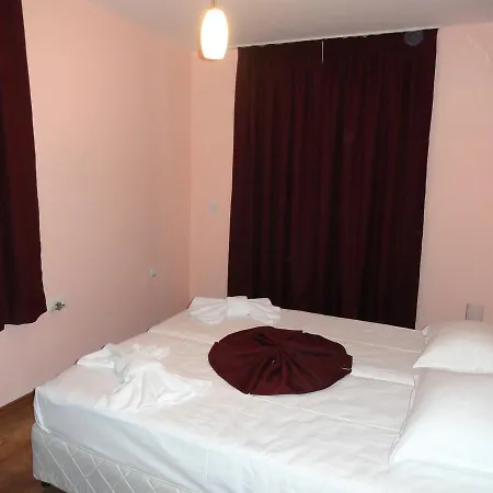 Cantilena Complex מלון 3*