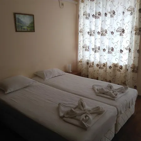Hotel Cantilena Complex 3*