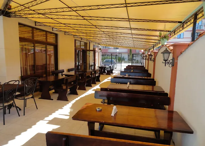 Отель Cantilena Complex 3*